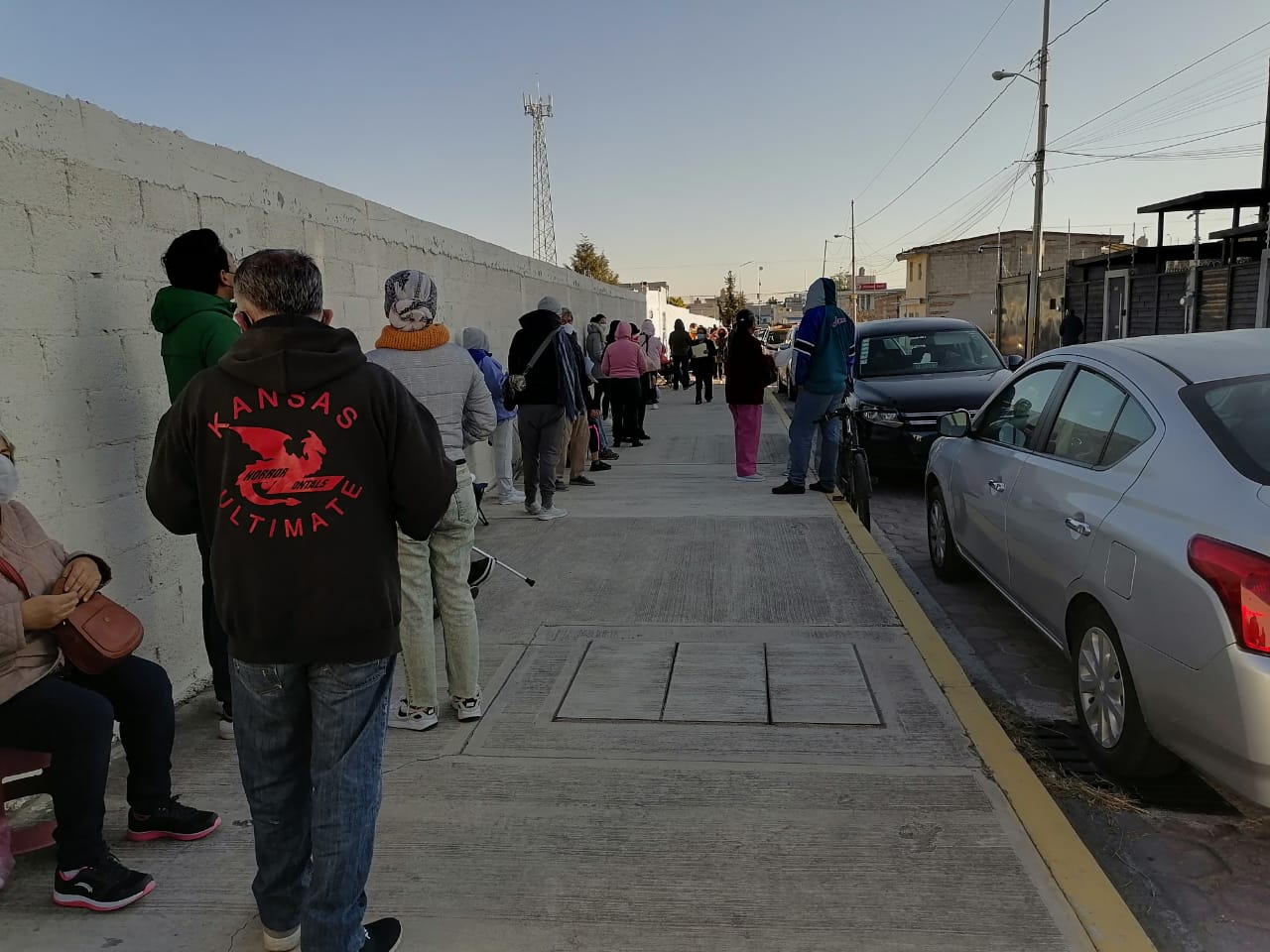 Aglomeran adultos mayores Centros de Vacunación en San Andrés Cholula (2)
