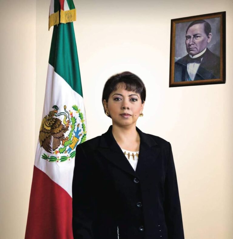 Se ampara en Tehuacán Ernestina Fernández para evadir su captura