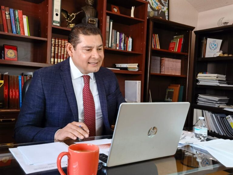 Se deslinda Alejandro Armenta de Mario Marín, pese a que trabajó con él