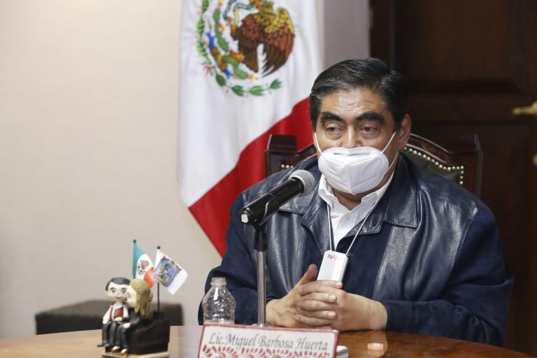 Aplicación de vacunas a adultos mayores de Puebla, garantizada: MBH