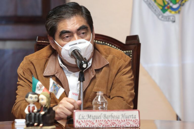 Convoca Miguel Barbosa a mantener el orden en Jornada de Vacunación contra Covid