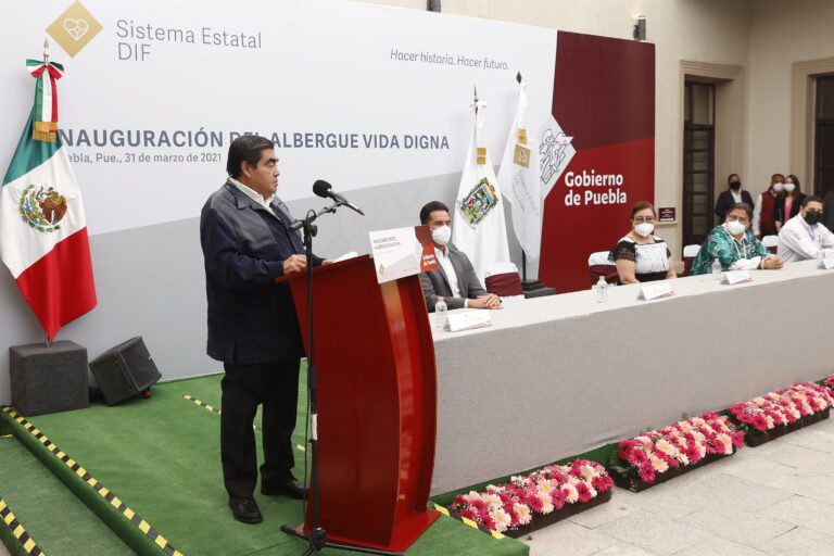 Gobierno de Miguel Barbosa construirá albergues para adultos mayores