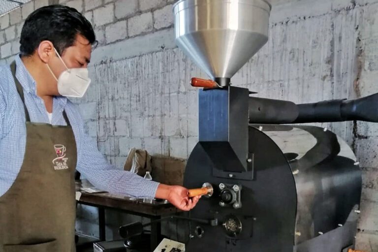 Inicia SDR con talleres de catación y tostado de café