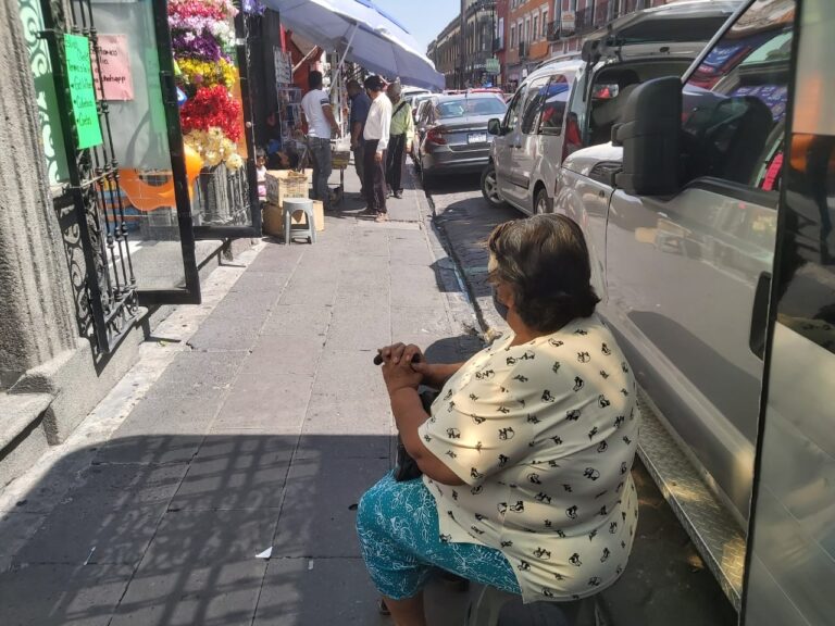 Poblanas laboran en total precariedad, según datos del Inegi