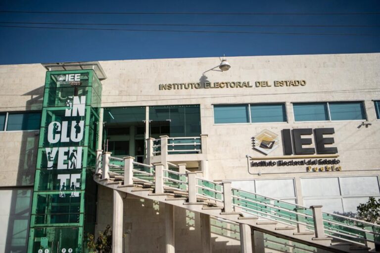 Presentan partidos políticos plataformas electorales ante el IEE