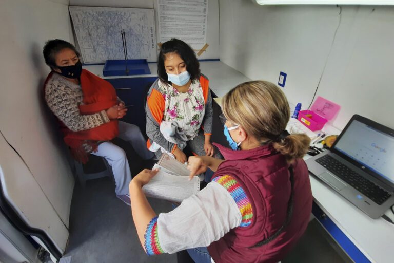 Realiza SEDIF jornada de Registro Civil en San Jerónimo Caleras