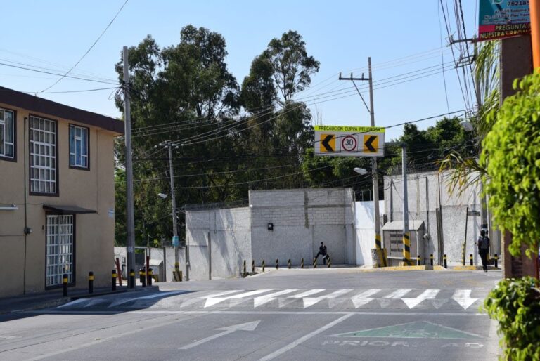 Retiró Ayuntamiento de Puebla con éxito cinco puentes antipeatonales