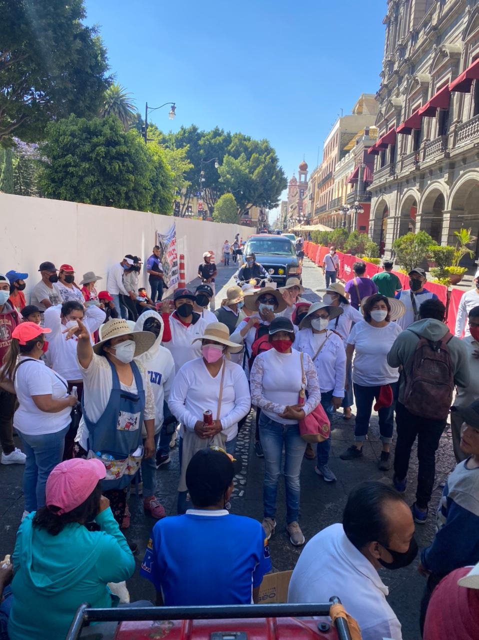 Van tres días de protestas y bloqueos contra proyecto de Claudia Rivera