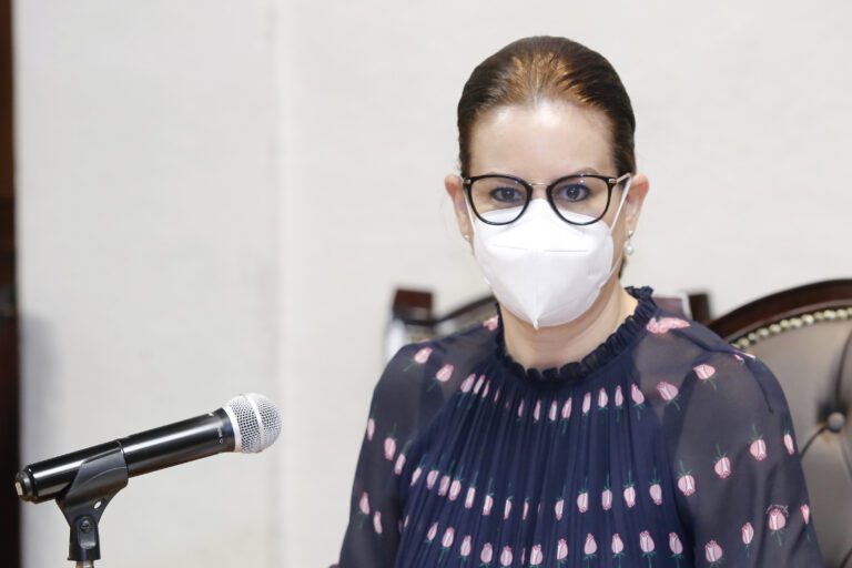 Continúa SEGOB con operativos sanitarios a comercios y transporte público