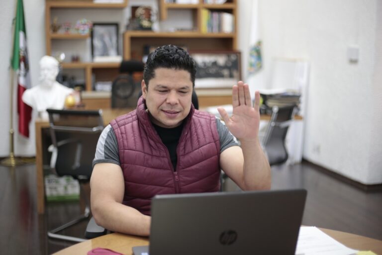 Garmendia y Evangelista intentan quedarse con plurinominales: Biestro