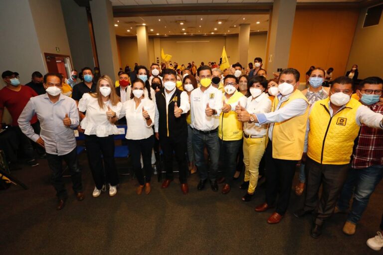 PRD Puebla recibe a Eduardo Rivera Pérez para reafirmar compromisos en favor de Puebla