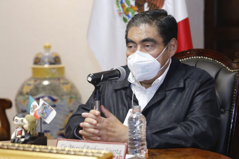 Advierte Barbosa a líderes del comercio ambulante que no intervengan en jornada electoral