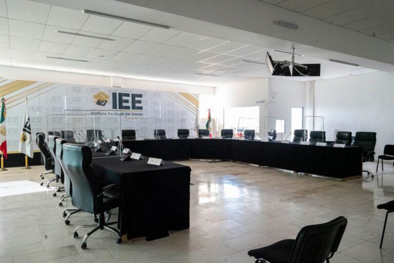 Aprueba IEE registro de candidaturas