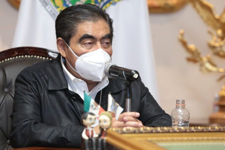 Autoriza Gobierno del Estado aforo del 50% para el encuentro Puebla-Santos: MBH