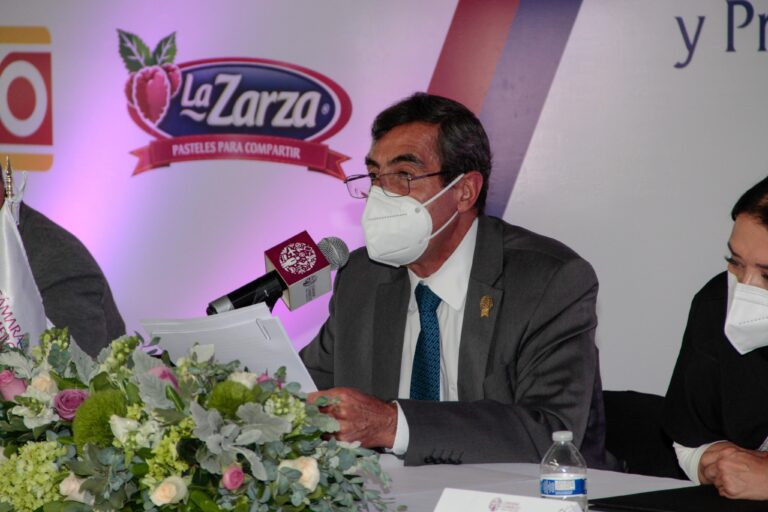 Una “desfachatez” de Claudia Rivera, deslindarse del comercio informal: Canaco