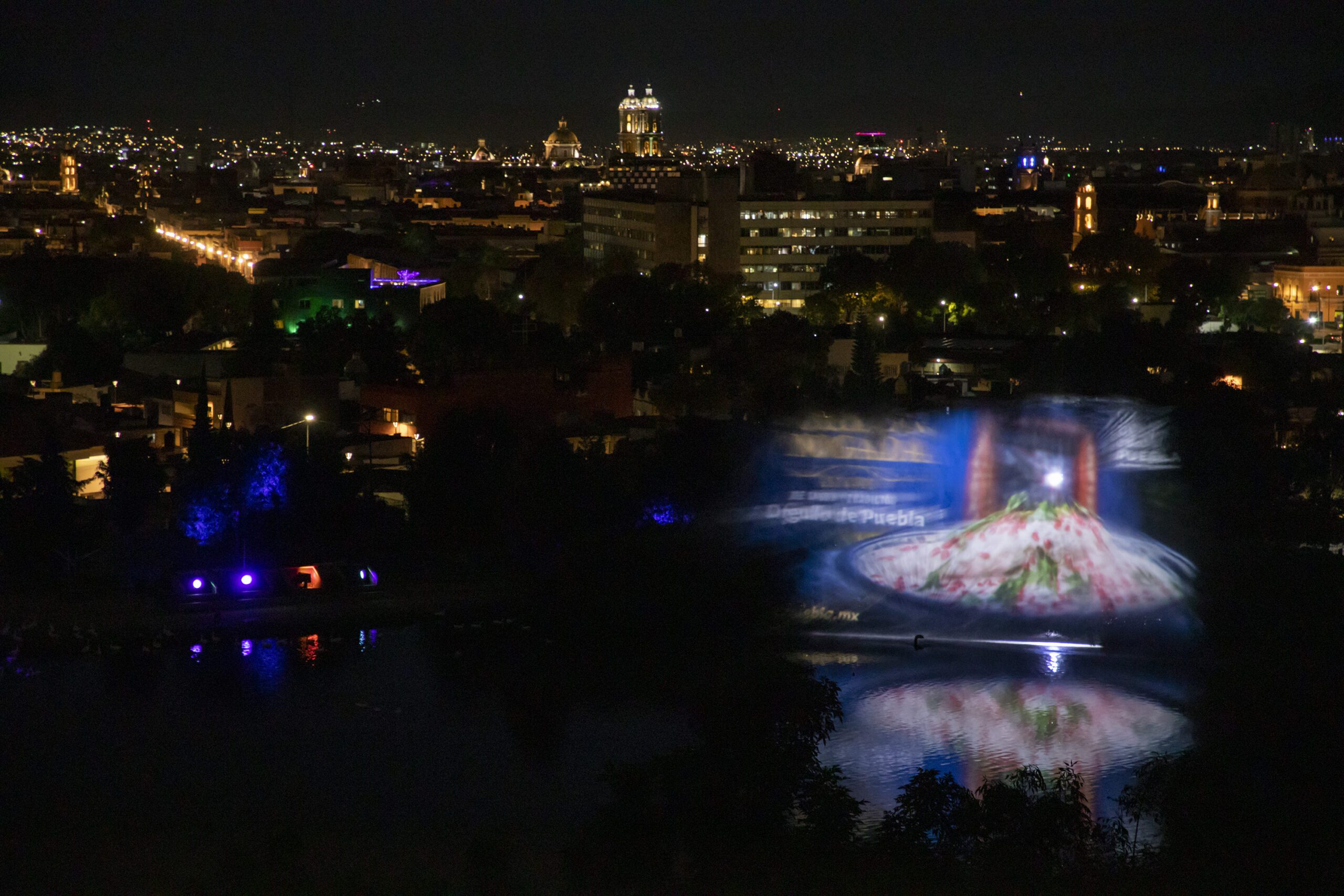 Lanza Turismo videomapping de la elaboración del Chile en Nogada