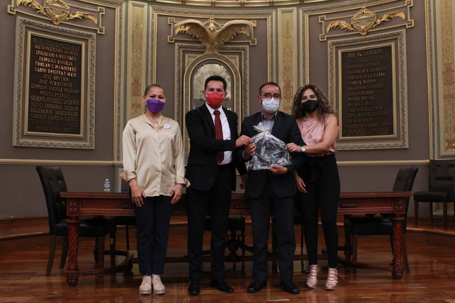 En el Congreso del Estado se entregaron reconocimientos al "Mérito Deportivo y Comunicacional"