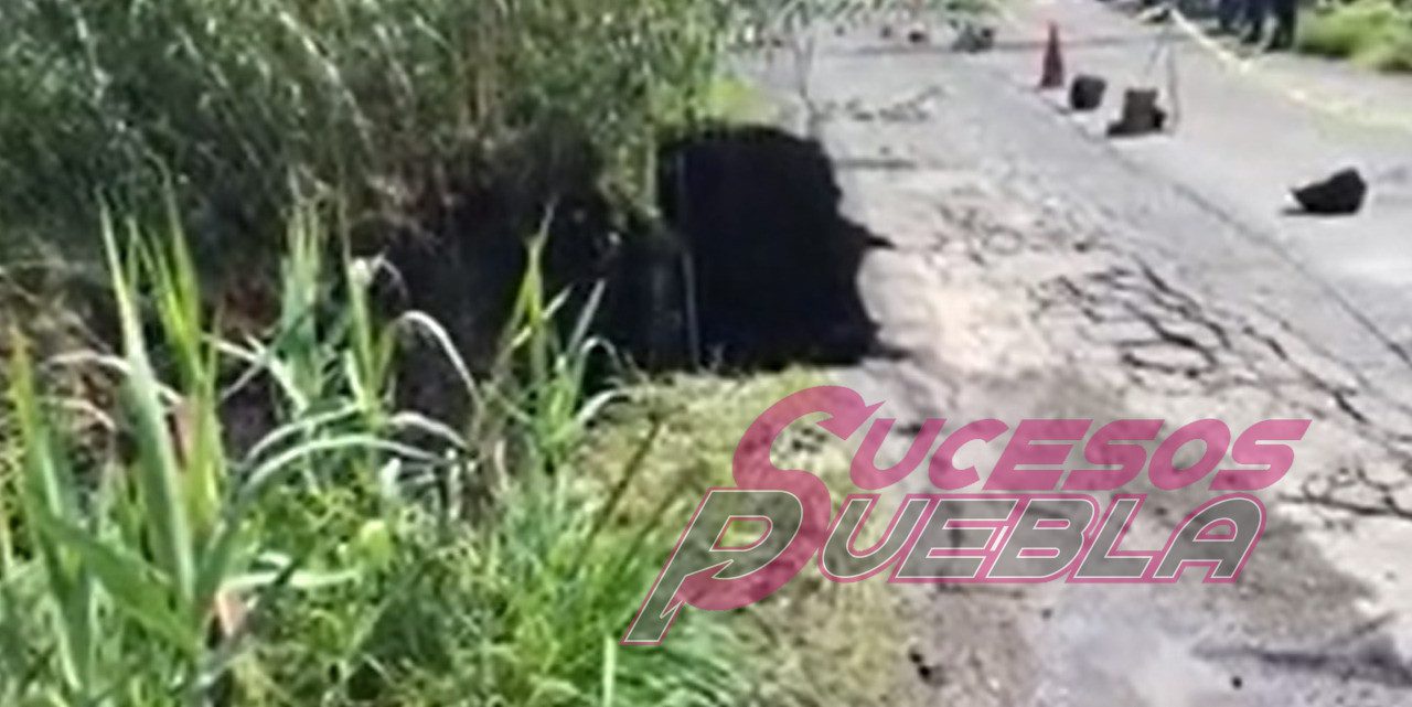 Se registra deslave en la carretera Izúcar-Atencingo, antes de Colón