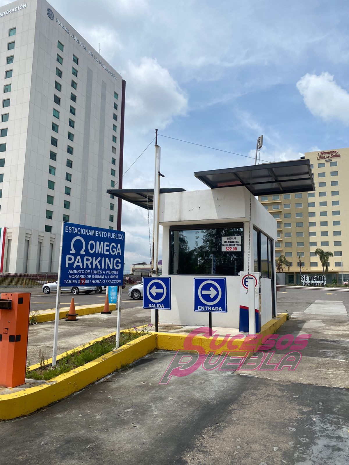 Roban autopartes en estacionamiento Omega de Ciudad Judicial