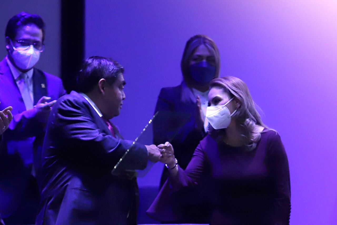 Ofrece Paola Angón un gobierno eficaz, transparente y de resultados (2)