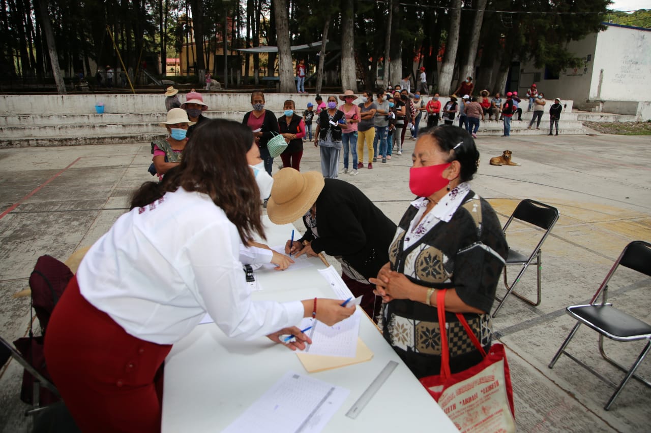 Inicia Bienestar primera entrega de producto lácteo en la capital poblana