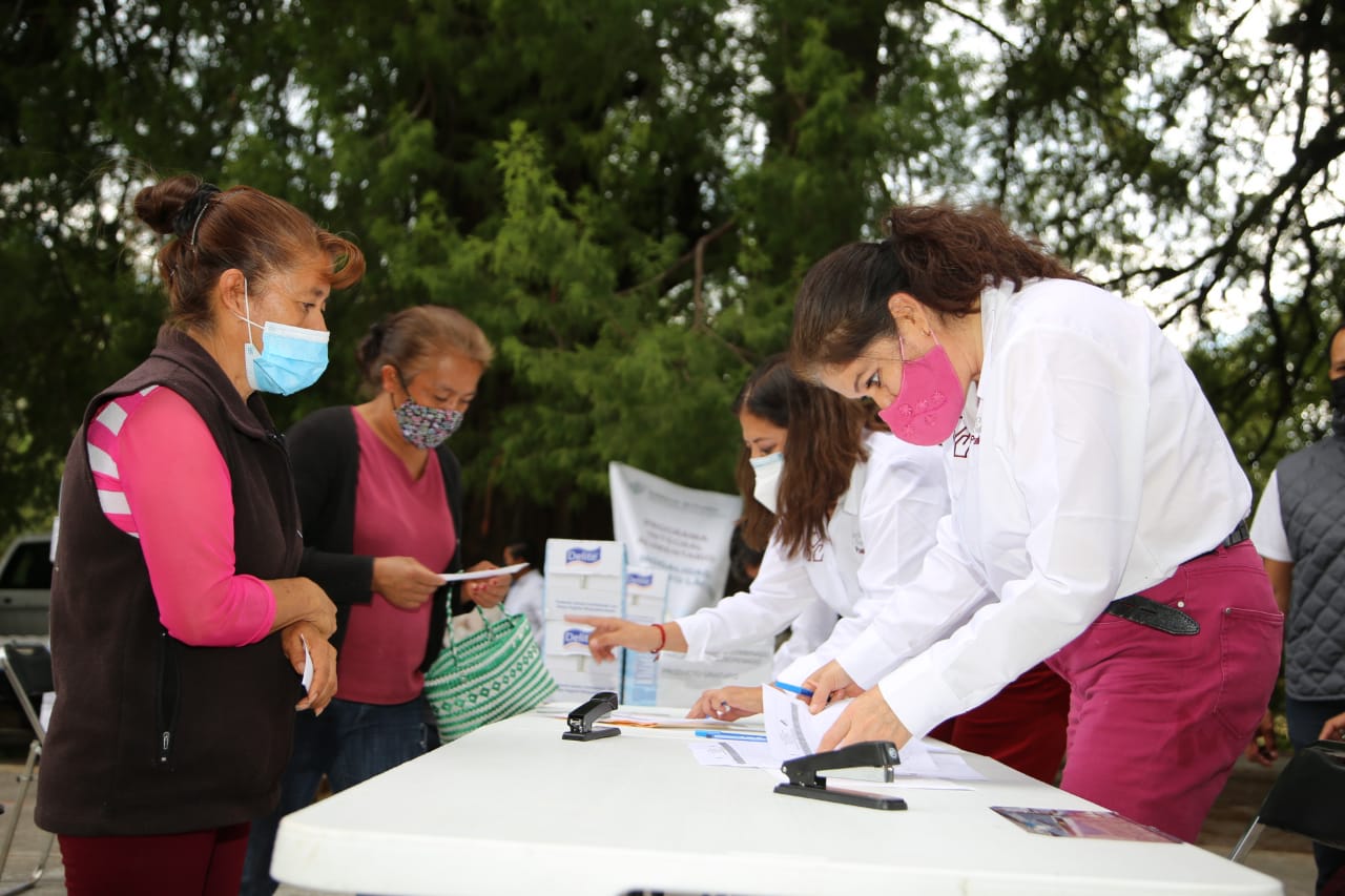 Inicia Bienestar primera entrega de producto lácteo en la capital poblana