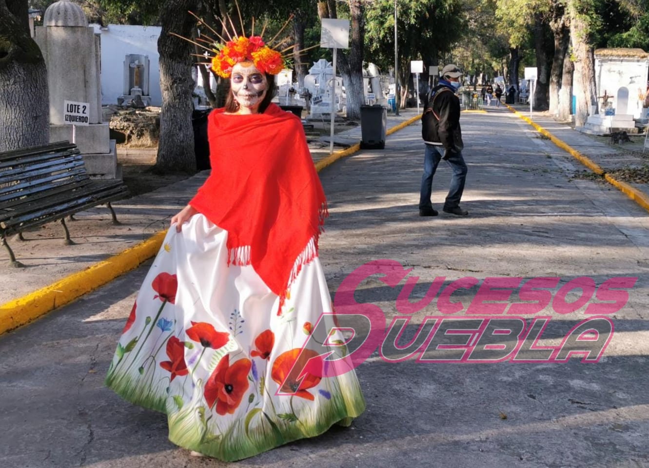 Presenta Eduardo Rivera protocolo y actividades en panteones para Día de Muertos