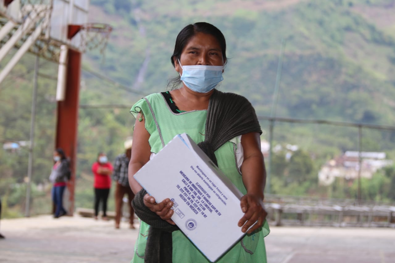 Entrega y supervisa Bienestar programas en la Sierra Nororiental