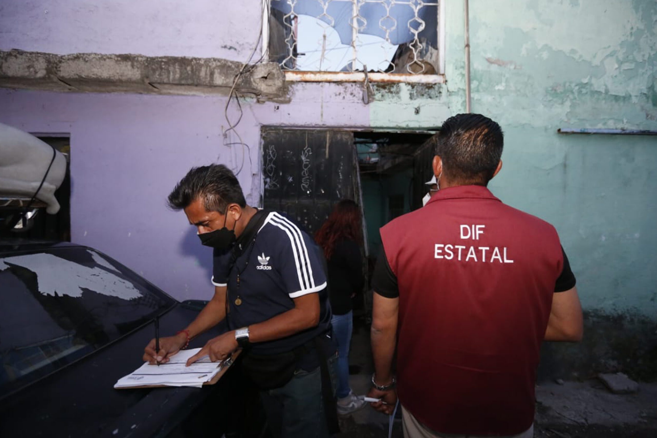 Mantiene SEDIF apoyos a familias afectadas en Xochimehuacan (6)