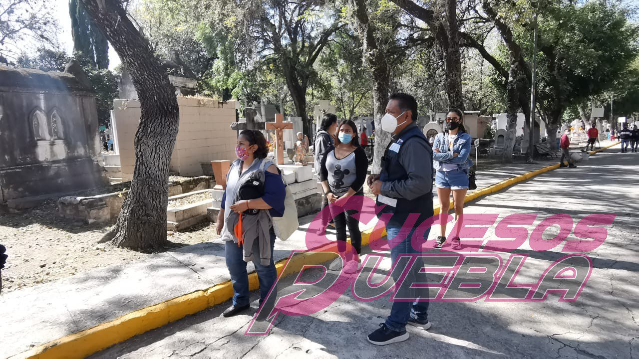 Inició en panteón municipal de Puebla la vacunacion contra la Influenza