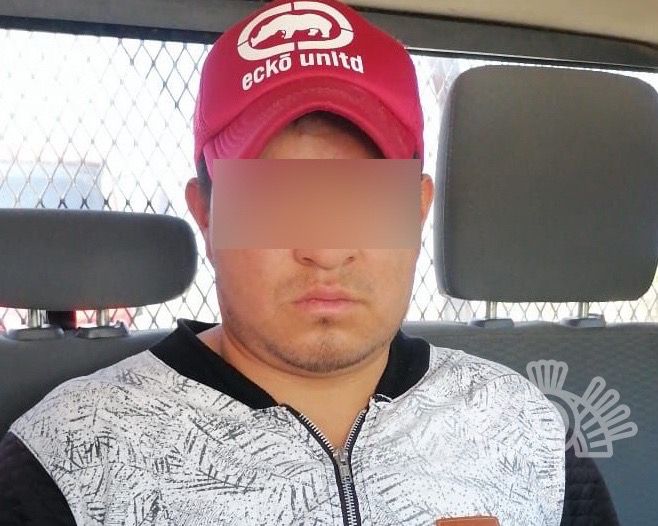 Detiene Policía Estatal a dos hombres con pipa cargada de gas LP presuntamente ilegal