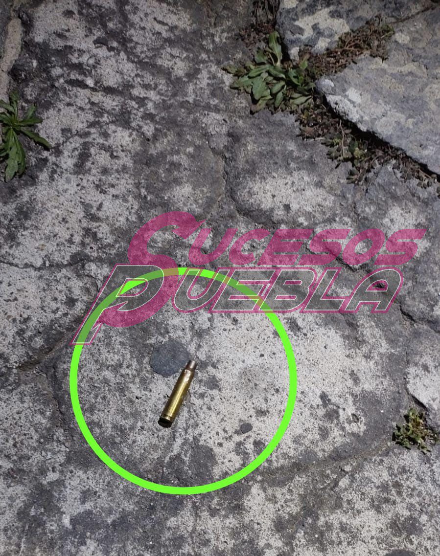 Lo ejecutan con ráfagas de R-15 en la puerta de su casa en Xonaca