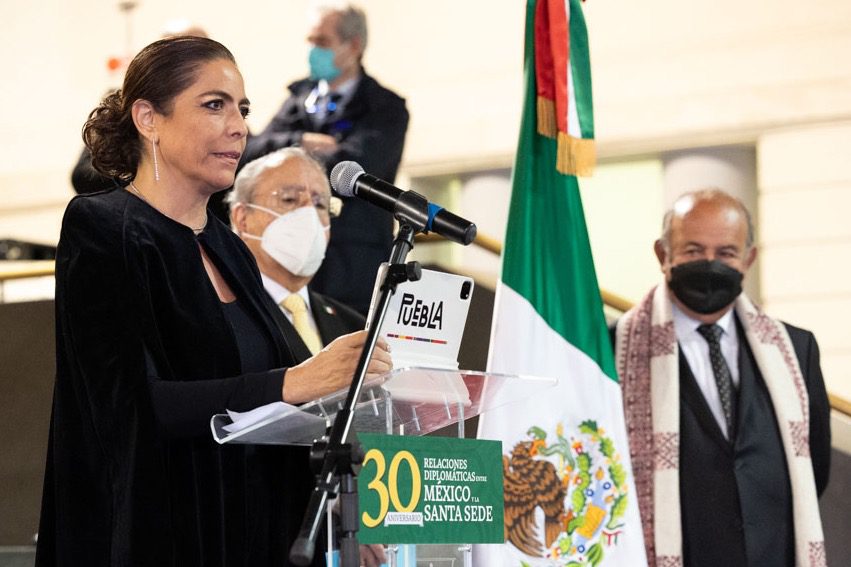 Destacan artesanías de Puebla en los Museos Vaticanos