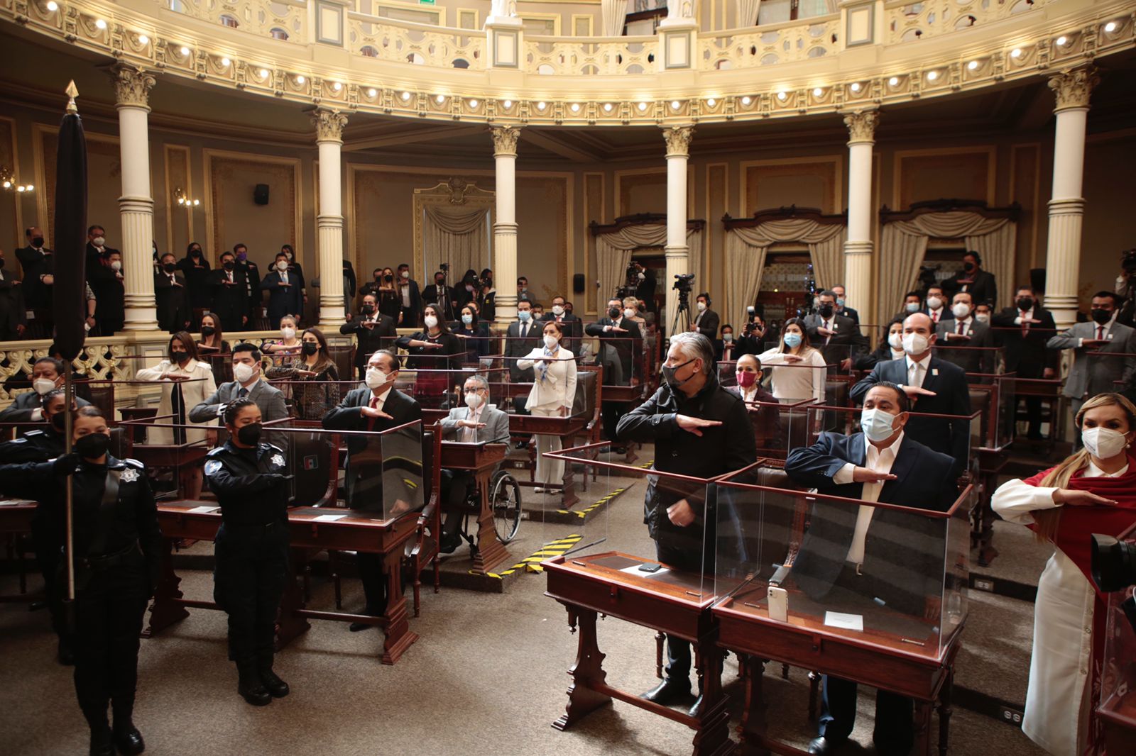 Con cercanía y solidaridad, Gobierno atendió a la población afectada por Grace y la explosión en Xochimehuacan