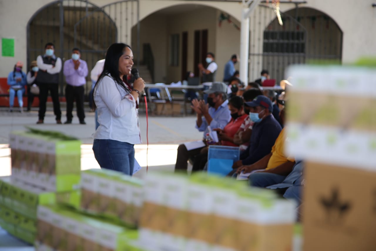 Otorga Bienestar acciones de vivienda en Tilapa, Tepeojuma y Santa Isabel Cholula