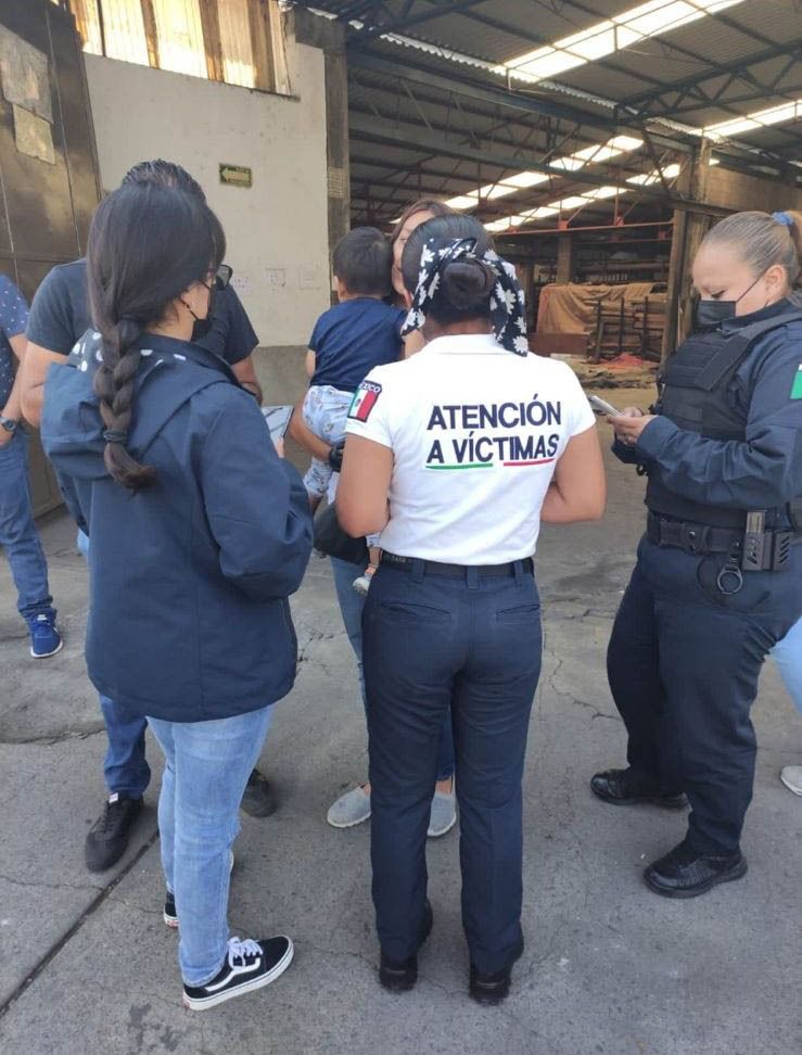 Resguardo SSC de Puebla a madre e hijo, que se encontraban en situación de extravío