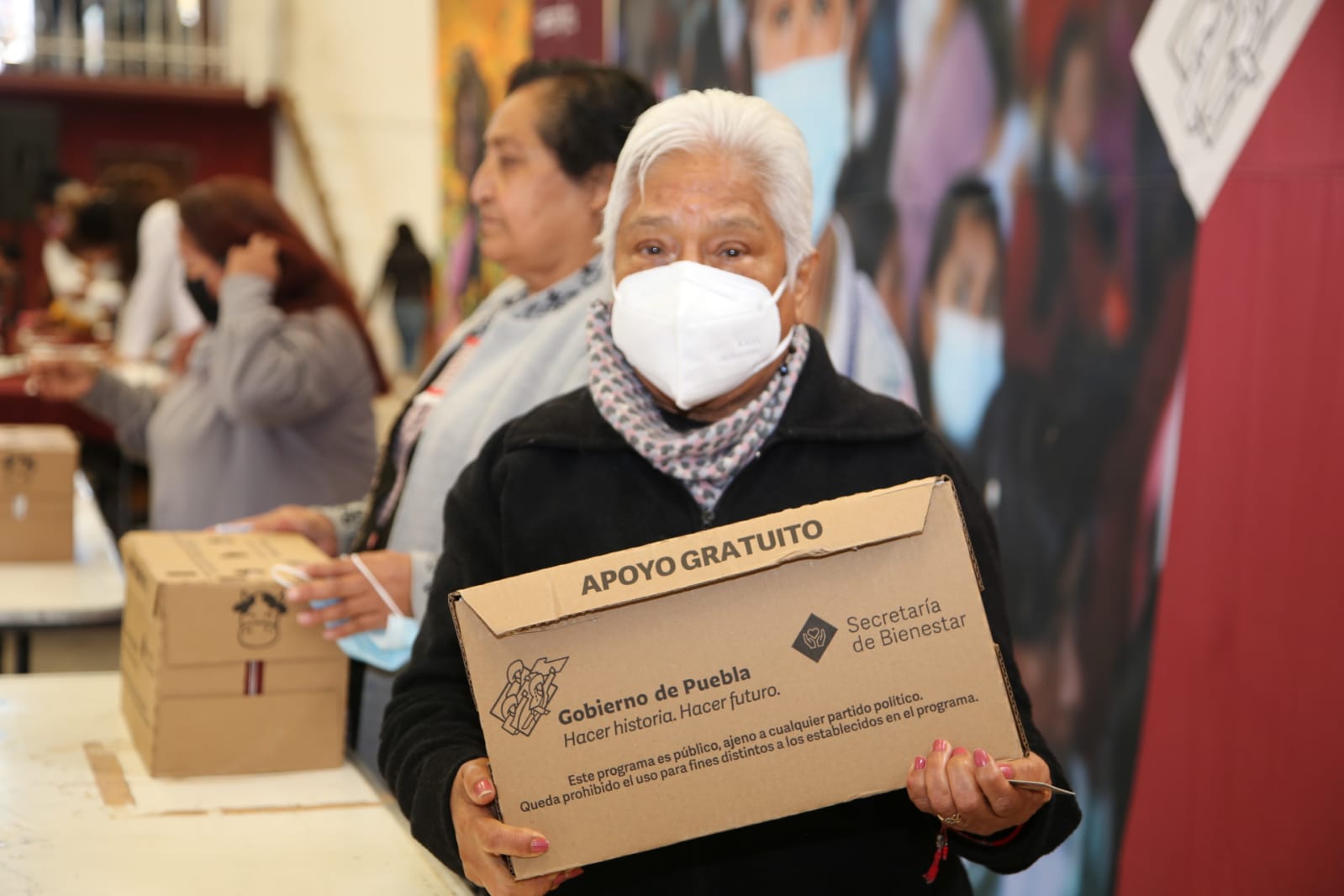 Continúa Bienestar entrega de producto lácteo en la capital poblana