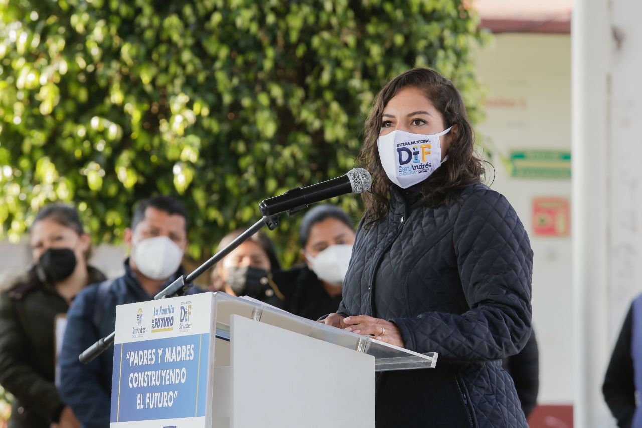 Prioriza DIF San Andrés Cholula el fortalecimiento familiar mediante el programa "padres y madres construyendo el futuro"