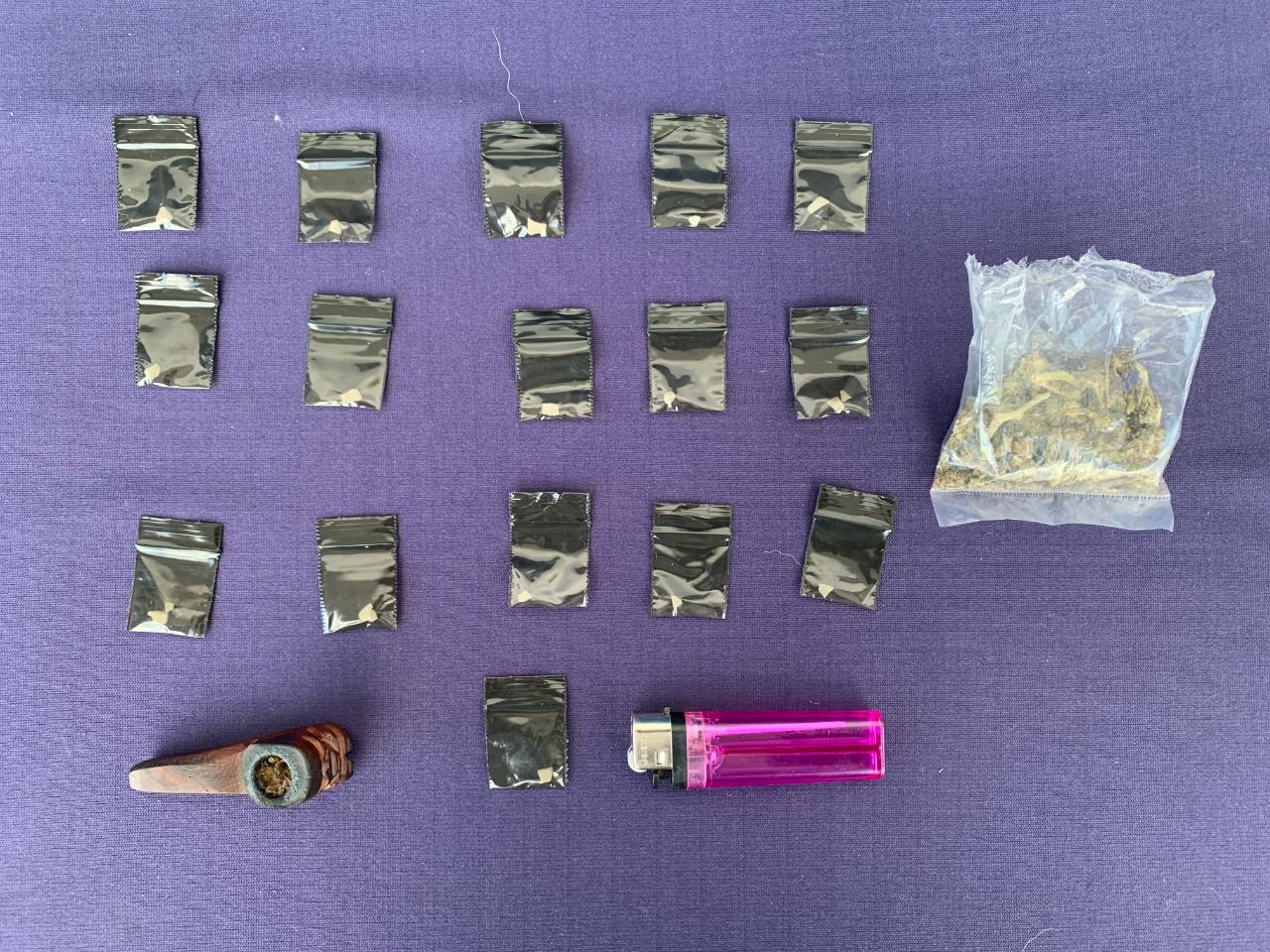 En distintas acciones, detuvo policía municipal de Puebla a dos hombres en posesión de aparente droga