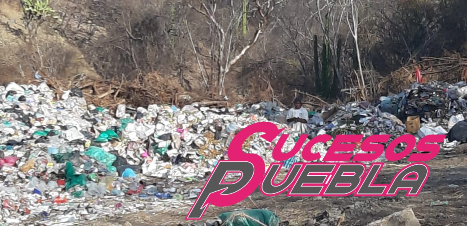 Ayuntamiento de Huehuetlán tira basura a cielo abierto