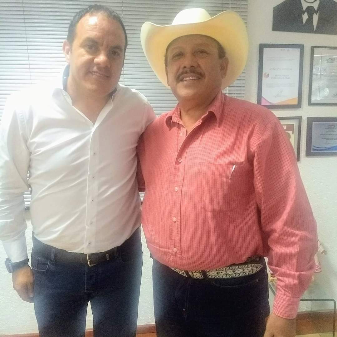 Gana alcaldía de Teotlalco, Javier Sánchez Espinosa, hermano del Arzobispo poblano