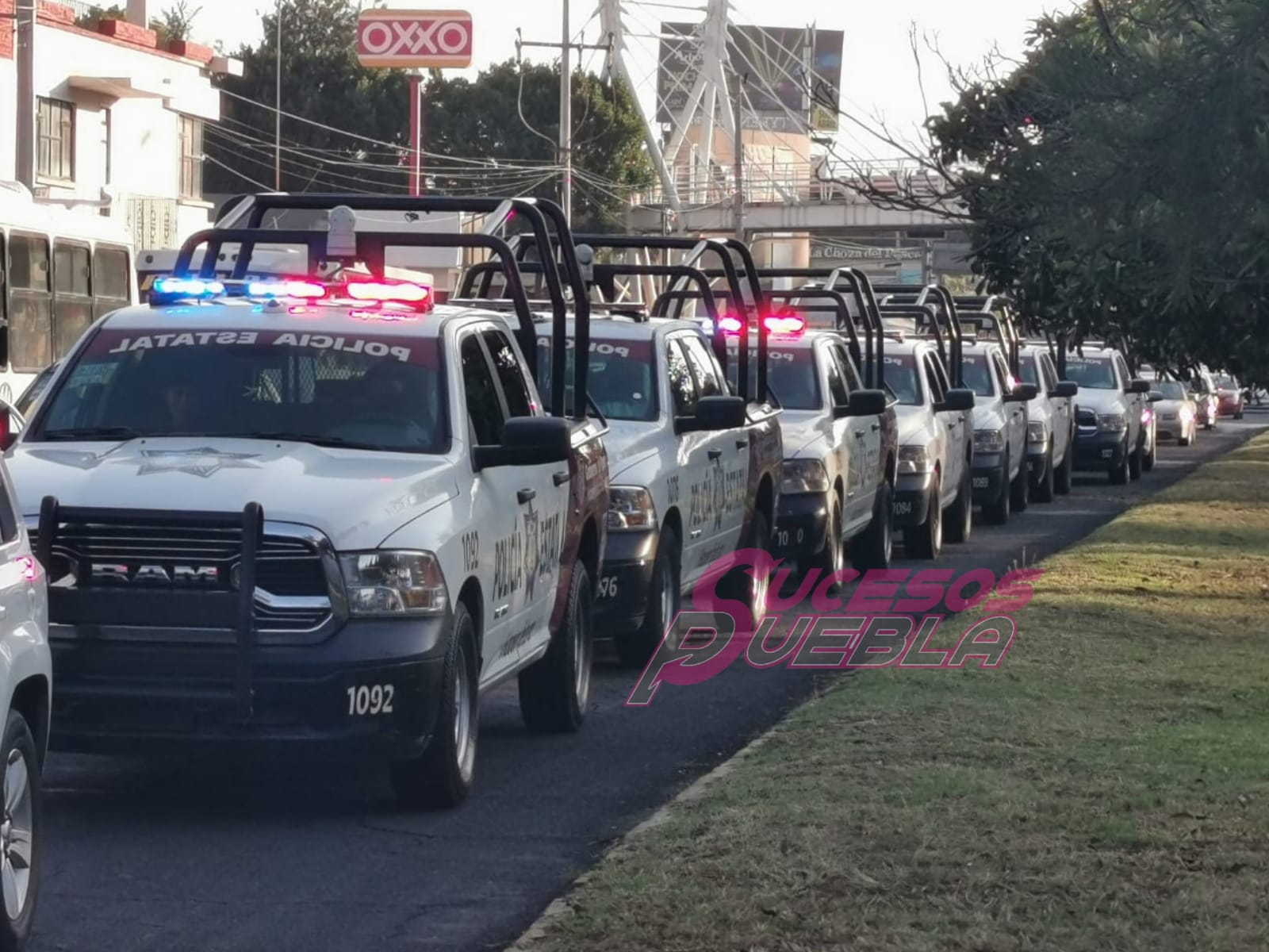 Color, música y gallardía de mostró en el Pase de Revista para el Desfile del 5 de Mayo