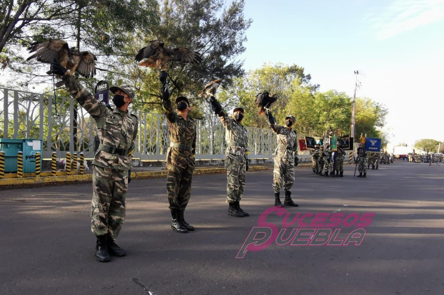Color, música y gallardía de mostró en el Pase de Revista para el Desfile del 5 de Mayo