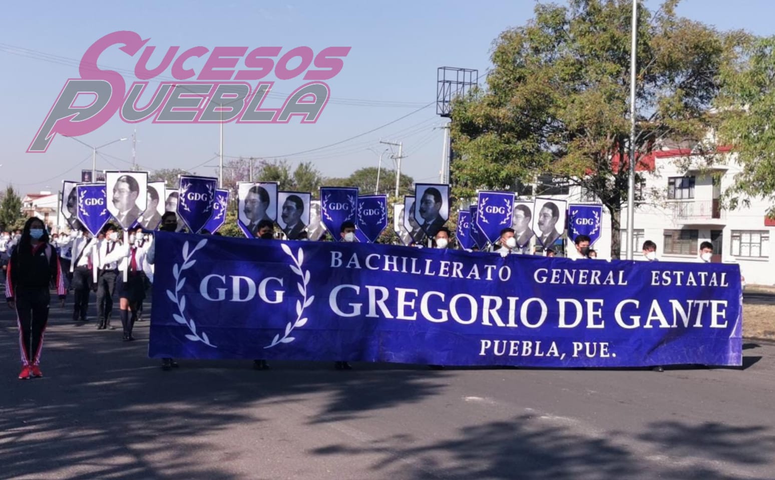 Color, música y gallardía de mostró en el Pase de Revista para el Desfile del 5 de Mayo