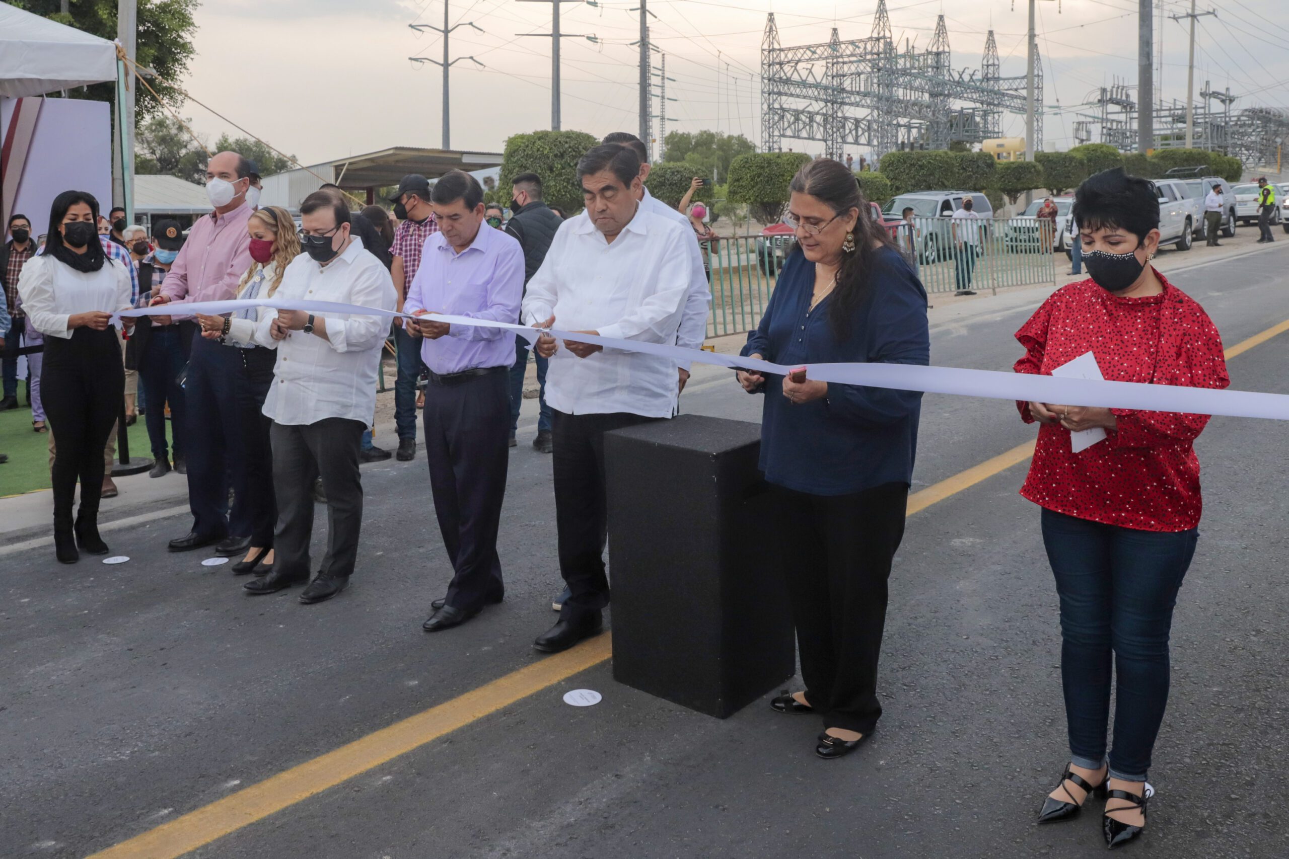Invierte gobierno de Miguel Barbosa más de 300 mdp en obras en la Sierra Negra