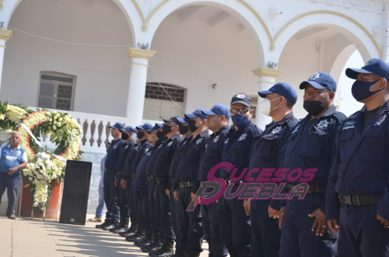 Detiene, elementos de la FGE al presidente de Acatlán, Arturo N. 