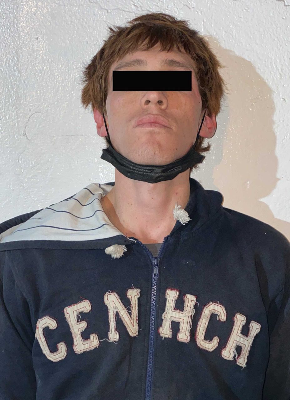 Policía municipal de Puebla detuvo a cuatro hombres y una mujer por robo a negocio