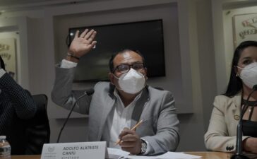 Respalda diputado Adolfo Alatriste entrega de patrullas a municipios que menos tienen