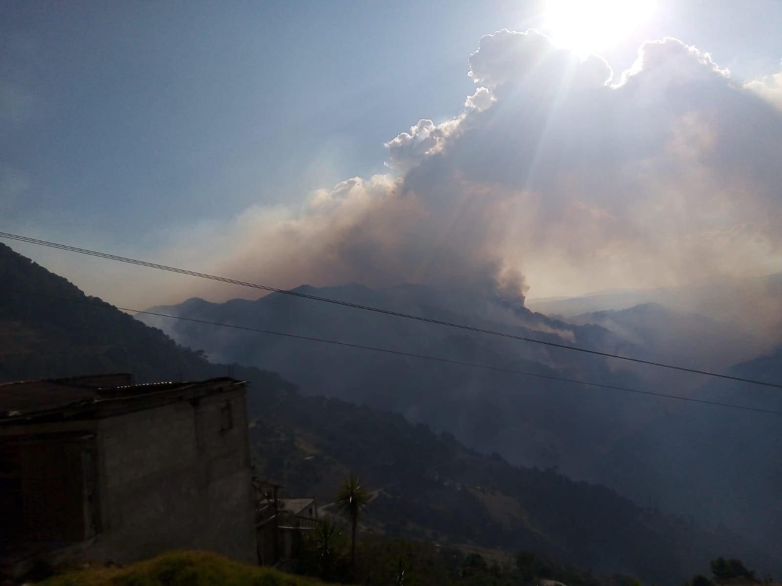 Tras sofocar incendio forestal, en Zacatlán retoman clases presenciales
