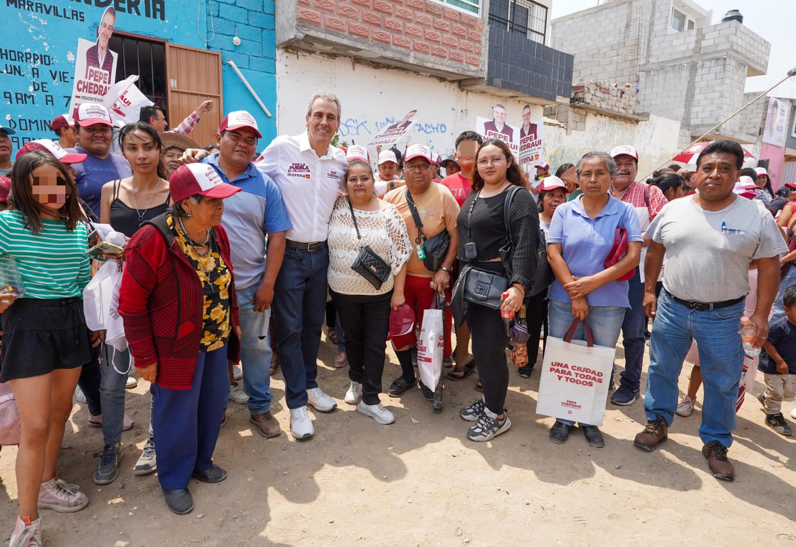 Respaldan vecinos de La Guadalupana a Pepe Chedraui
